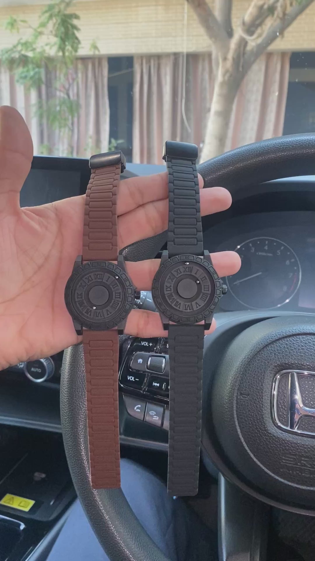 Magnetic Balls Watch |